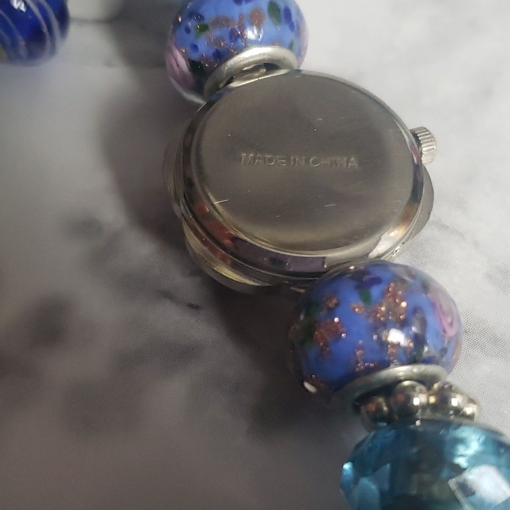 Blue Elastic Quartz Watch‎ - Picture 4 of 4
